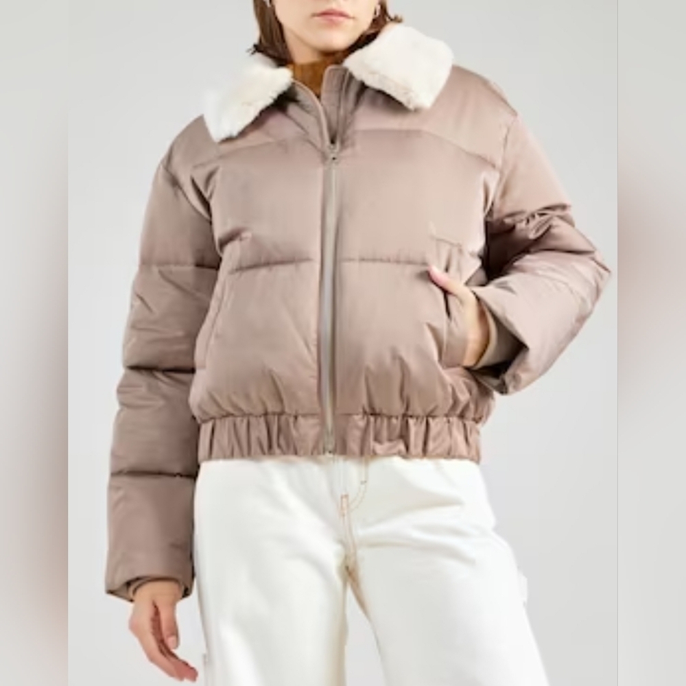 Abercrombie & Fitch Vegan Fur Collar Mini Ultra Puffer LIGHT BROWN Outerwear
